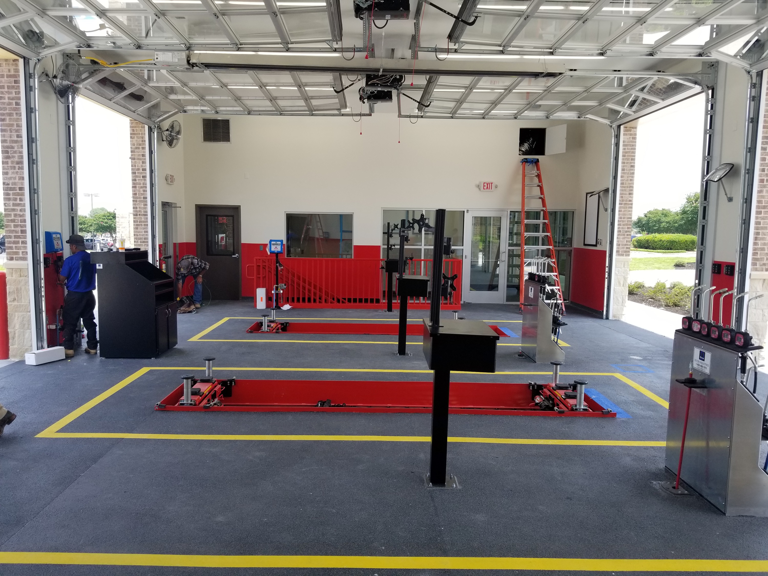 Valvoline in Round Rock, TX ground-up construction by Westwood Contractors