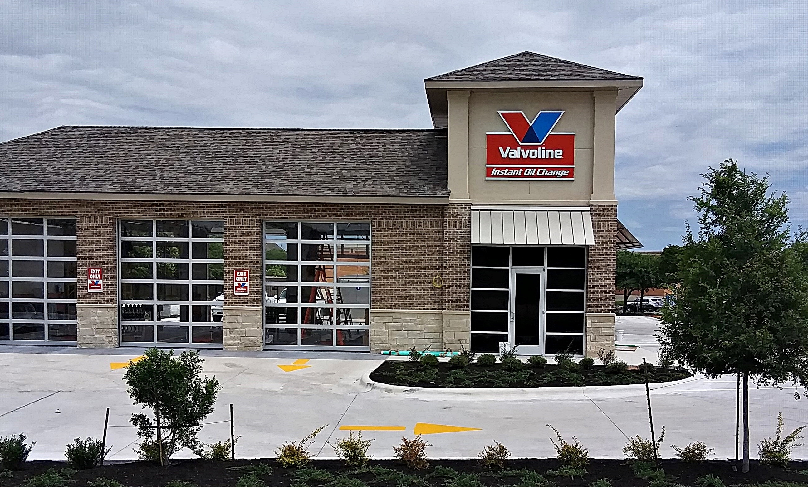 Valvoline in Round Rock, TX ground-up construction by Westwood Contractors